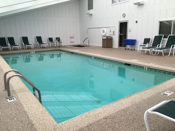 Imagen de la piscina del Hotel Juniper Hill Inn. Foto 18