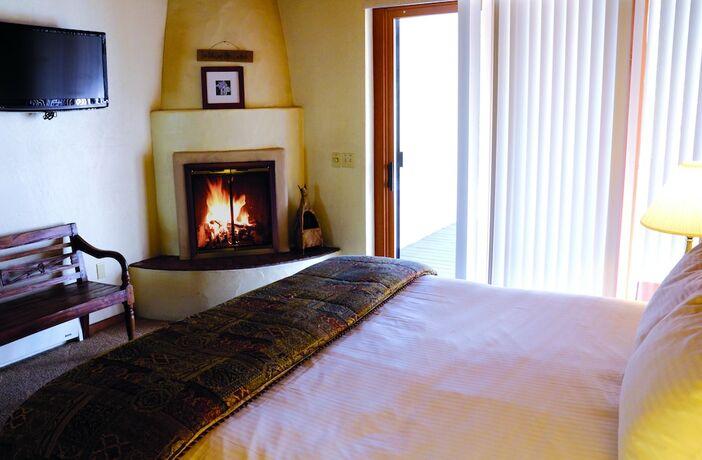 Imagen de la habitación del Hotel Junipine Resort. Foto 10