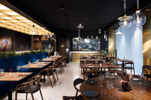 Imagen del bar/restaurante del Hotel Juno Sofia, a Member of Design Hotels. Foto 3