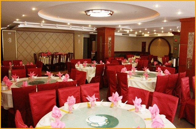 Imagen del bar/restaurante del Hotel Junshan. Foto 4
