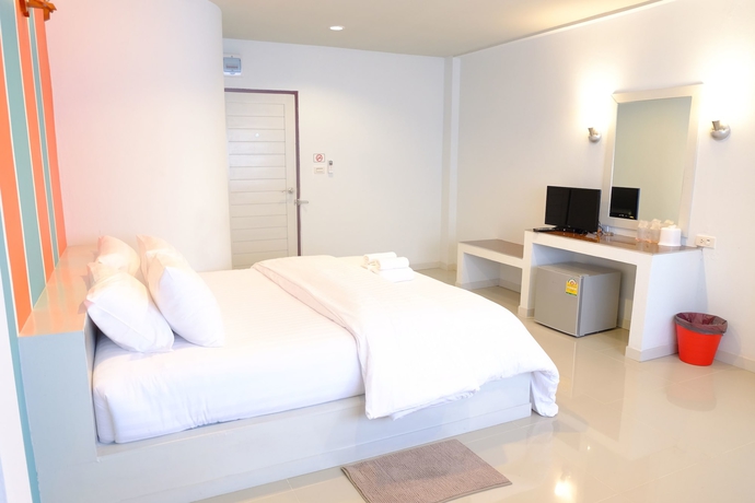 Imagen de la habitación del Hotel Juntima Place At Amphawa. Foto 11