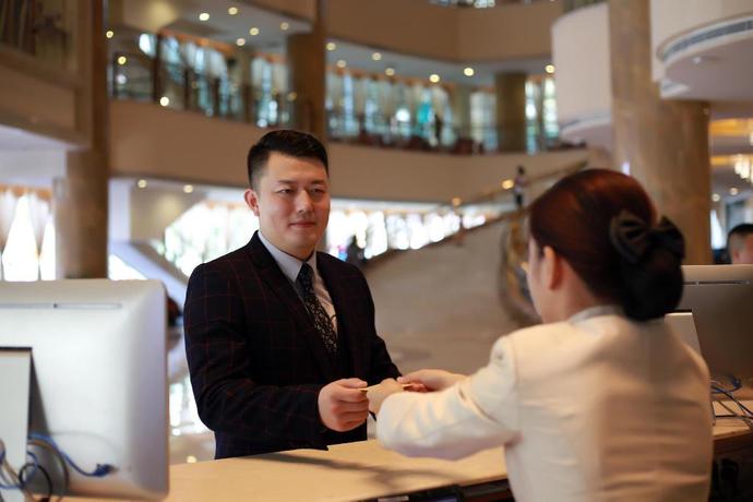 Imagen de los interiores del Hotel Junyi Hotel. Foto 12