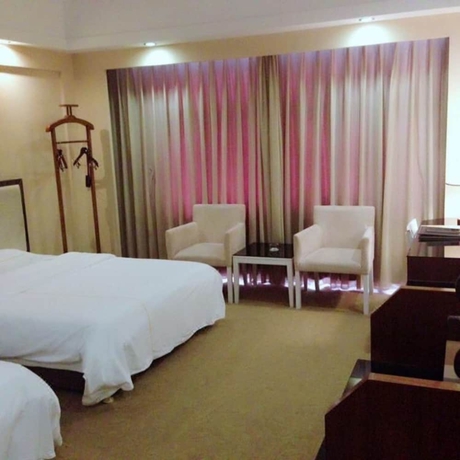 Imagen de la habitación del Hotel Junyue. Foto 12