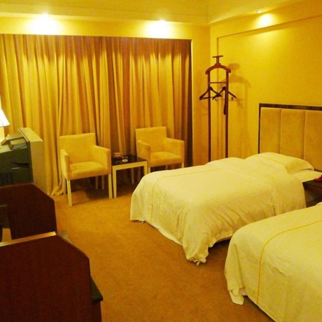 Imagen de la habitación del Hotel Junyue. Foto 13