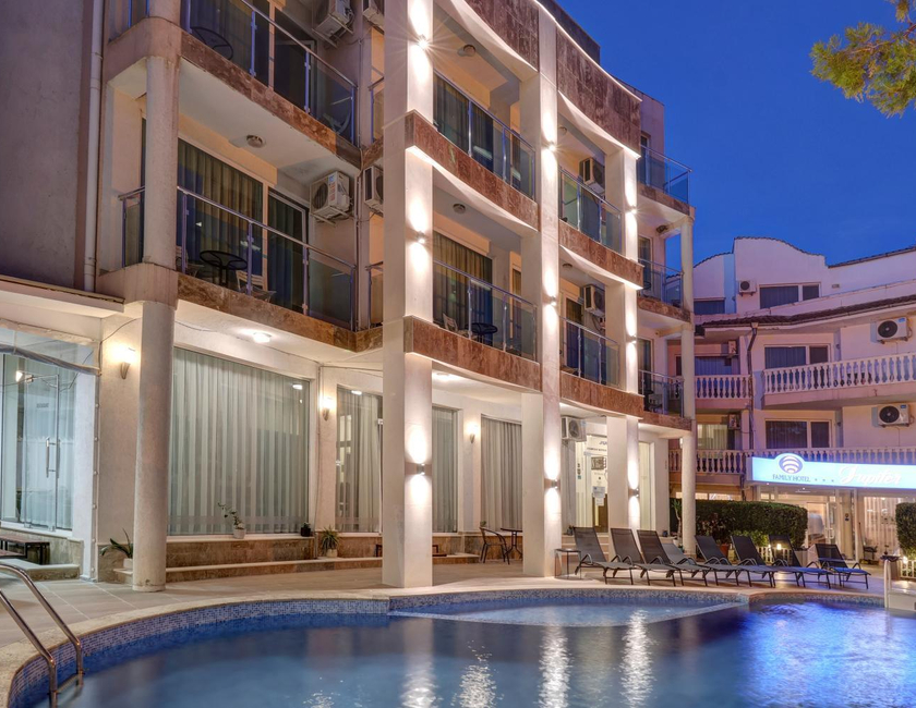Imagen general del Hotel Jupiter 1 Family. Foto 11