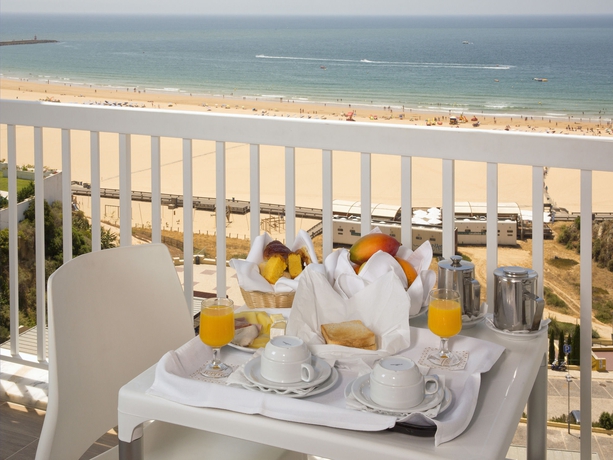 Imagen de la habitación del Hotel Jupiter Algarve - Beach and Spa. Foto 10