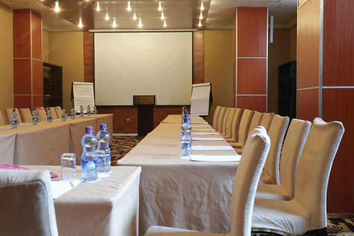 Imagen del bar/restaurante del Hotel Jupiter International Bole. Foto 7