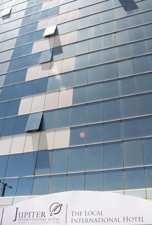 Imagen del bar/restaurante del Hotel Jupiter International Cazanchis. Foto 4