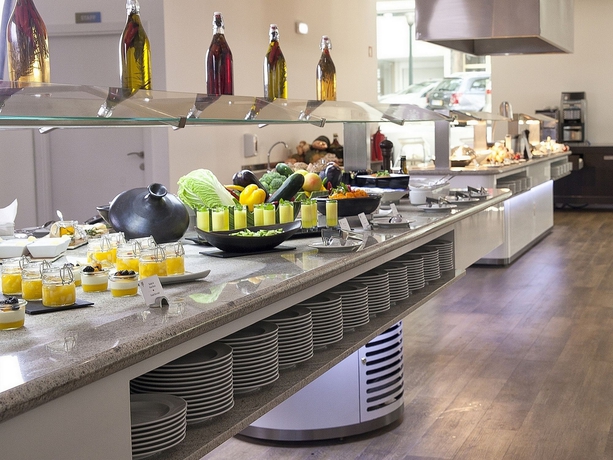 Imagen del bar/restaurante del Hotel Jupiter Lisboa &ndash; Rooftop and Spa. Foto 7