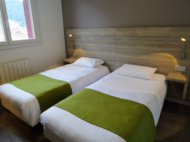 Imagen de la habitación del Hotel Jura. Foto 6