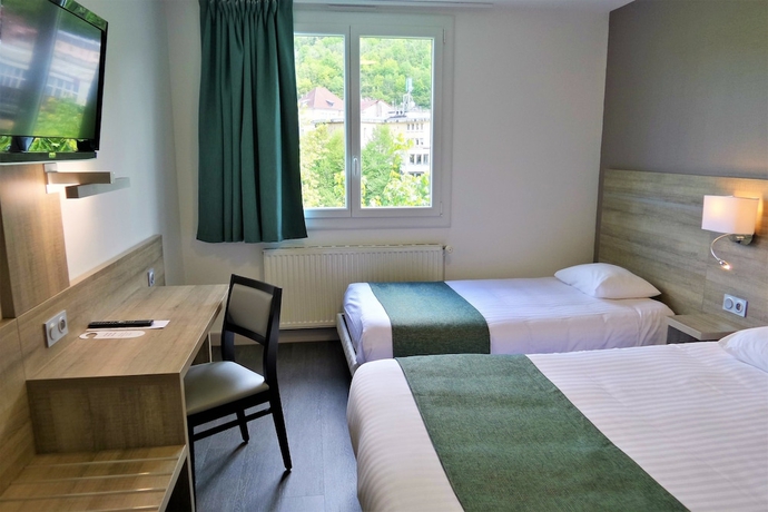 Imagen de la habitación del Hotel Jura. Foto 10