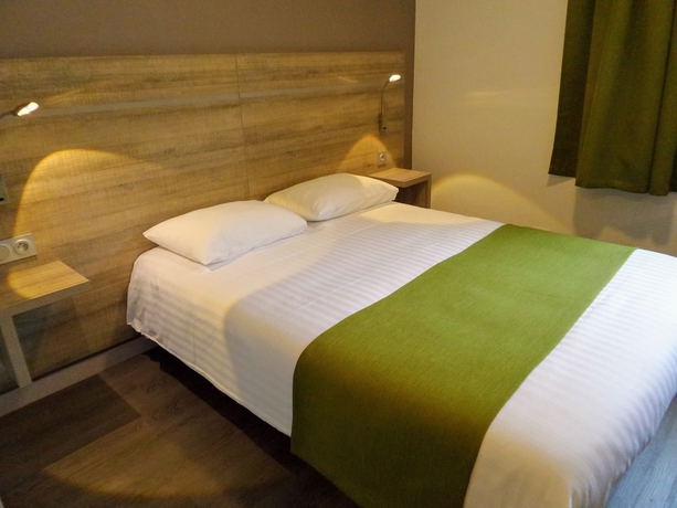 Imagen de la habitación del Hotel Jura. Foto 13