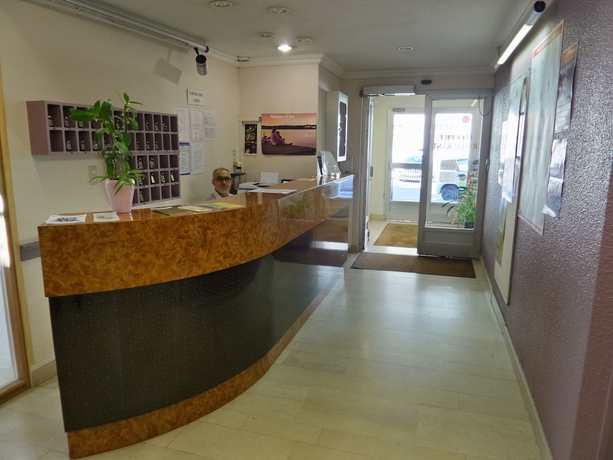 Imagen de los interiores del Hotel Jura. Foto 18