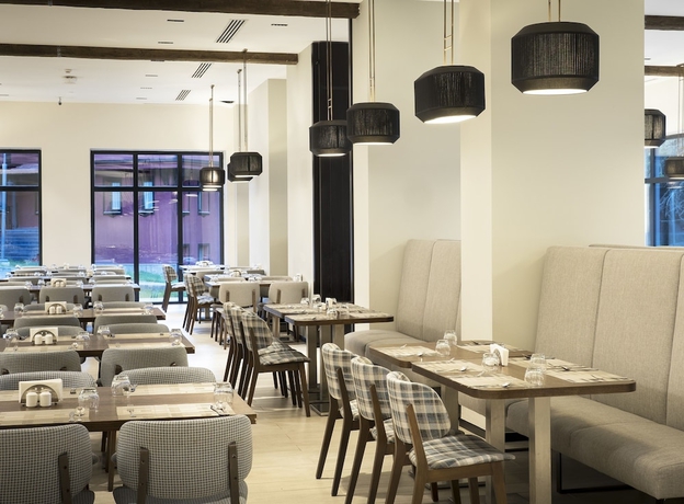 Imagen del bar/restaurante del Hotel Jura Hotels Ilgaz Mountain Resort. Foto 5