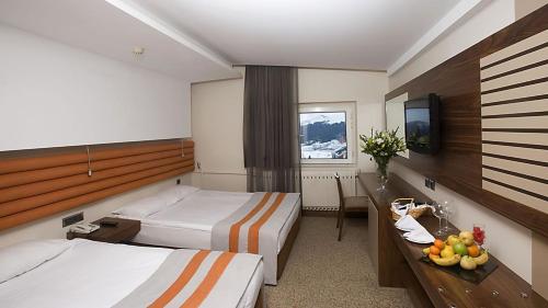 Imagen de la habitación del Hotel Jura Kervansaray Uludag. Foto 9