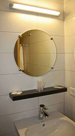 Imagen de la habitación del Hotel Jura Sport & Spa Resort. Foto 8