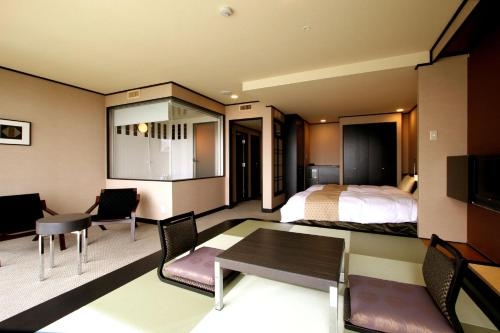Imagen general del Hotel Juraku. Foto 4