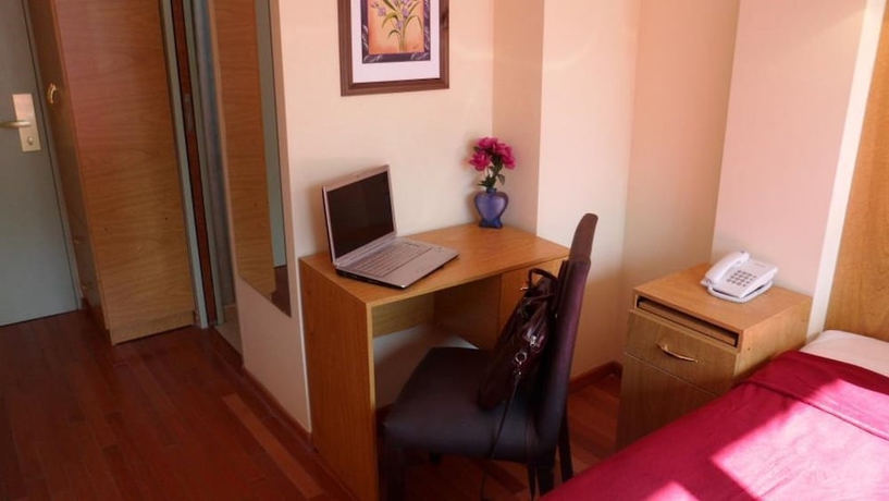 Imagen de la habitación del Hotel Juramento De Lealtad Townhouse. Foto 9