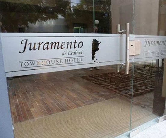 Imagen general del Hotel Juramento De Lealtad Townhouse. Foto 3