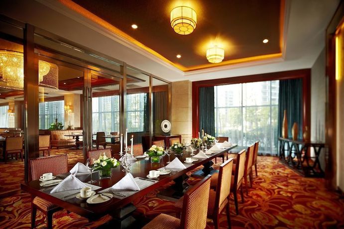 Imagen del bar/restaurante del Hotel Jurong Yukun New Century Jiangsu. Foto 7