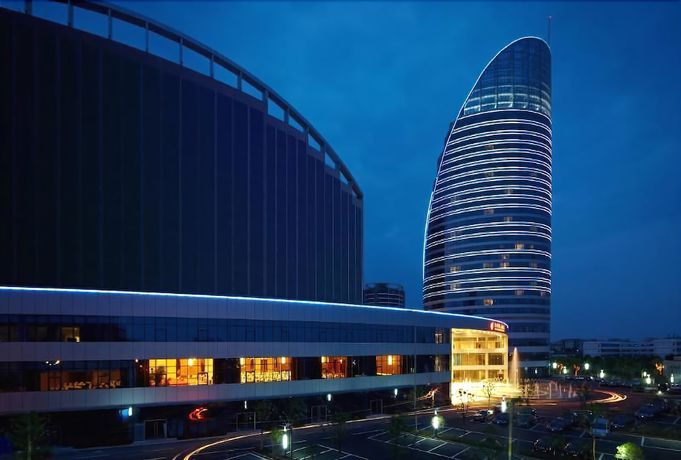 Imagen de los exteriores del Hotel Jurong Yukun New Century Jiangsu. Foto 16