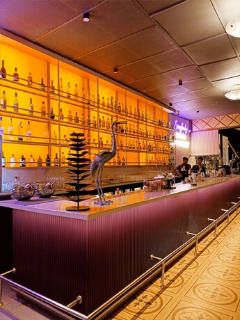 Imagen del bar/restaurante del Hotel Just B Boutique. Foto 24