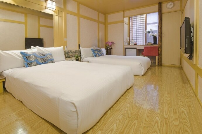 Imagen de la habitación del Hotel Just Enjoy Business. Foto 17