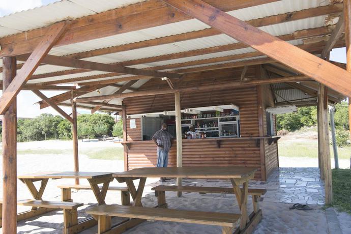 Imagen del bar/restaurante del Hotel Just In Time Prime Mozambique Holiday Resort - Caravan Park. Foto 2