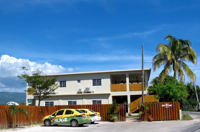 Imagen de los exteriores del Hotel Just Next Door - Hostel. Foto 8
