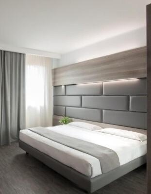 Imagen de la habitación del Hotel Just Saronno. Foto 2