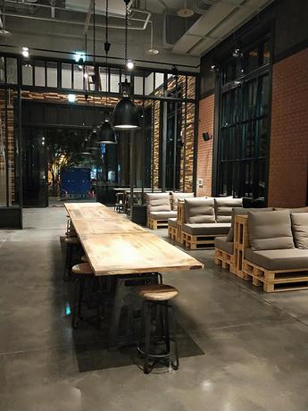 Imagen de los interiores del Hotel Just Sleep Sanchong. Foto 6