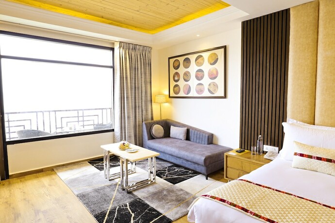 Imagen de la habitación del Hotel Justa Cliffend Resort and Spa, Mashobra. Foto 19