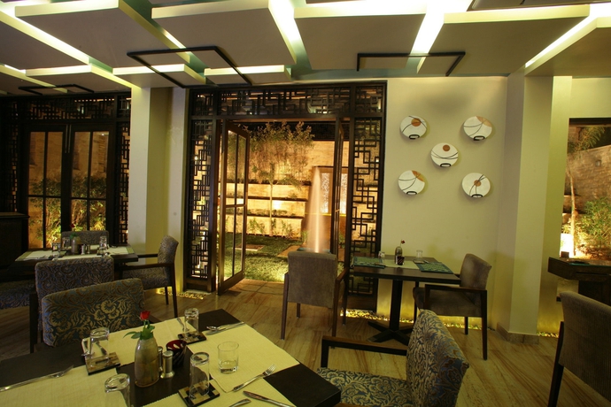 Imagen del bar/restaurante del Hotel Justa Gurgaon. Foto 3