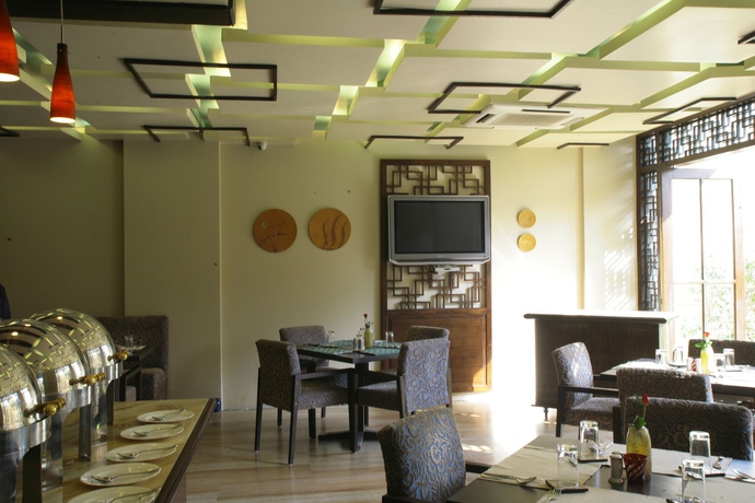 Imagen del bar/restaurante del Hotel Justa Gurgaon. Foto 4