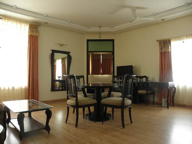 Imagen general del Hotel Justa Lake Nahargarh Palace. Foto 10