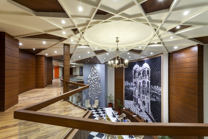 Imagen de los interiores del Hotel Justa Sajjangarh Resort and Spa. Foto 18