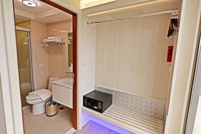 Imagen de la habitación del Hotel Justice, Bangkok. Foto 11