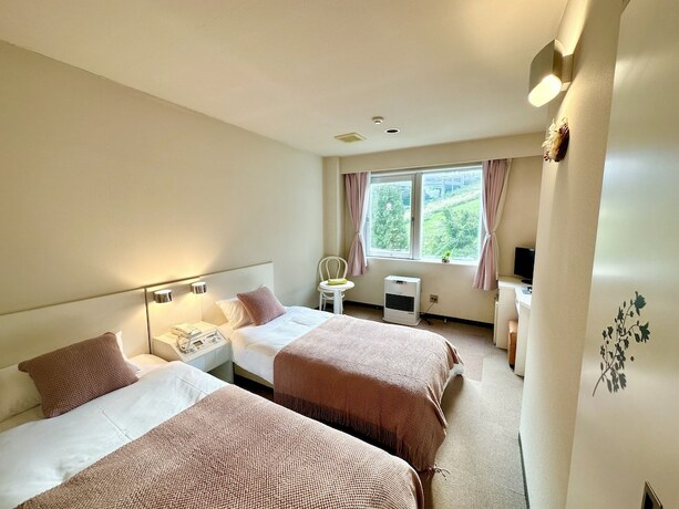 Imagen de la habitación del Hotel Justice. Foto 17