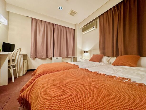 Imagen de la habitación del Hotel Justice. Foto 18