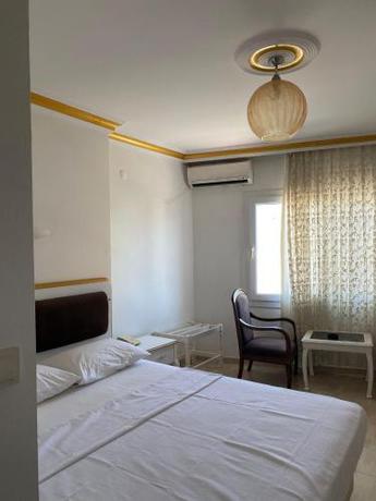 Imagen de la habitación del Hotel Justin Blue Otel. Foto 15