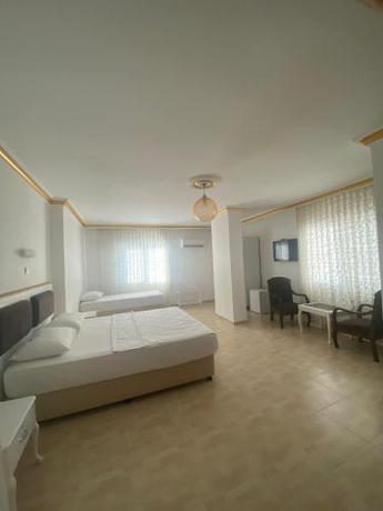 Imagen de la habitación del Hotel Justin Blue Otel. Foto 17