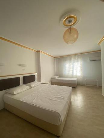 Imagen general del Hotel Justin Blue Otel. Foto 5