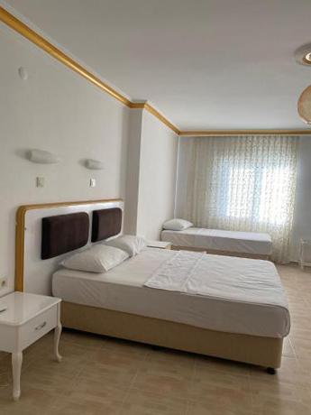 Imagen general del Hotel Justin Blue Otel. Foto 7