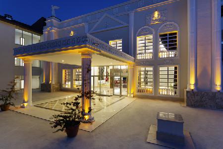 Imagen de la piscina del Hotel Justiniano Deluxe Resort – All Inclusive. Foto 10