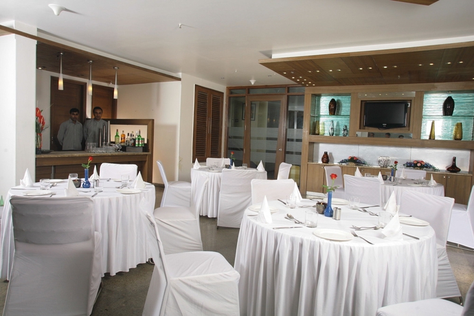 Imagen de los interiores del Hotel J&uuml;sta Panchsheel Park. Foto 15
