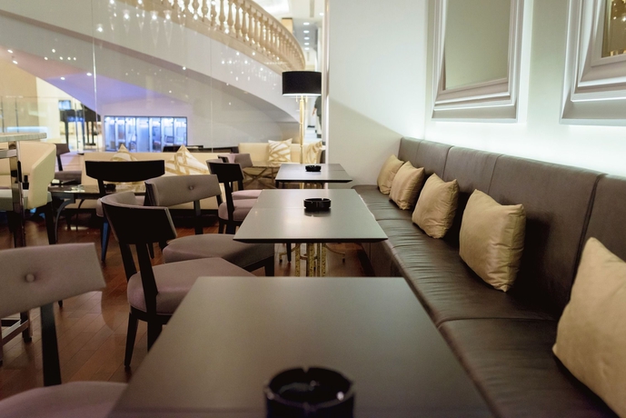 Imagen del bar/restaurante del Hotel Jw Marriott Bucharest Grand. Foto 5