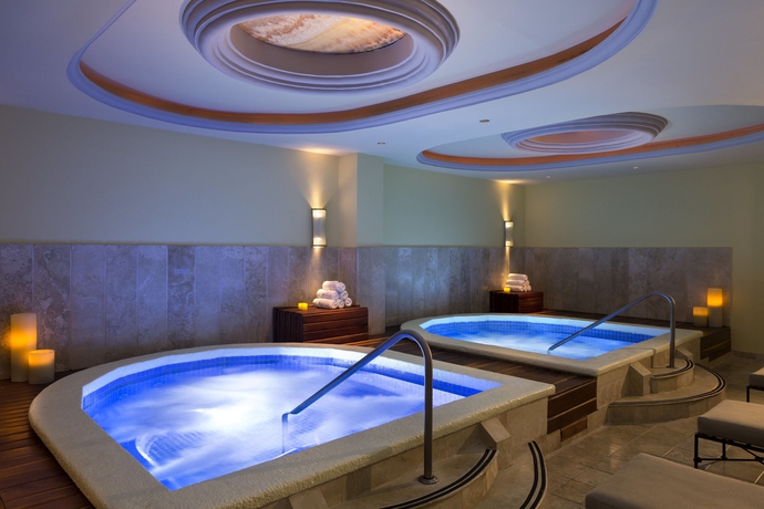 Imagen de la piscina del Hotel Jw Marriott Cancun Resort and Spa. Foto 15