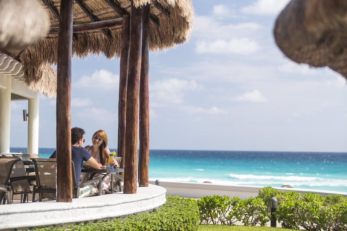 Imagen de los exteriores del Hotel Jw Marriott Cancun Resort and Spa. Foto 4
