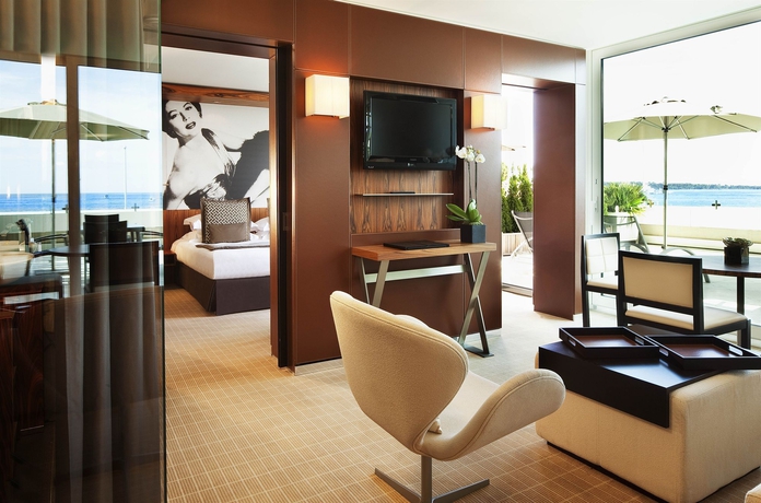 Imagen de los interiores del Hotel Jw Marriott Cannes. Foto 11