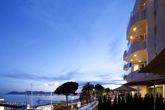 Imagen de los exteriores del Hotel Jw Marriott Cannes. Foto 9